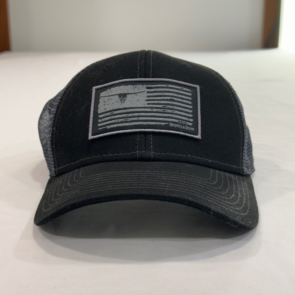 Brooks & Dunn American Flag Trucker Hat Mens OSFM Black Gray Mesh | Western